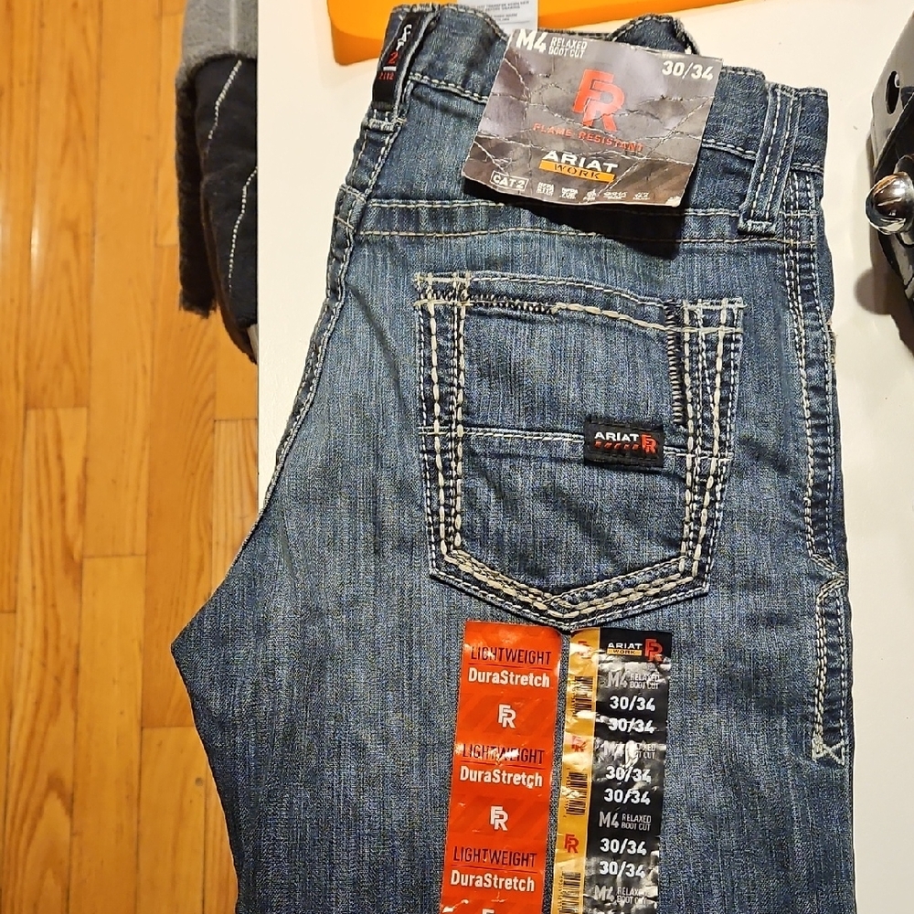 30/34 Ariat FR Men's Relaxed Fit Denim Jeans